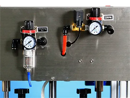 Манометри з регуляторами тиску